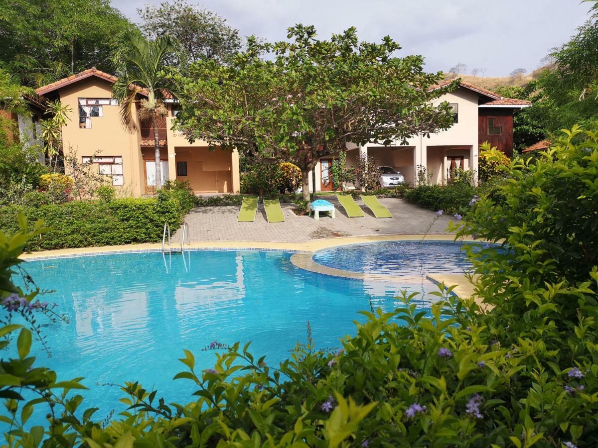 Condominio Villa Hermosa 普拉亚埃尔莫萨 外观 照片