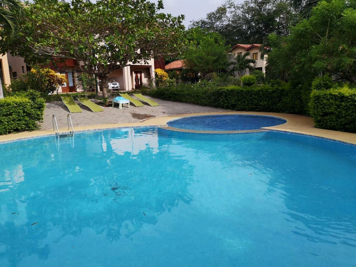 Condominio Villa Hermosa 普拉亚埃尔莫萨 外观 照片